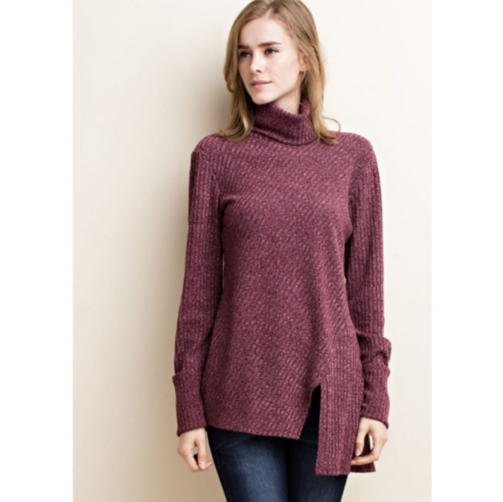 143 STORY | 2-Tone Turtle Neck Top